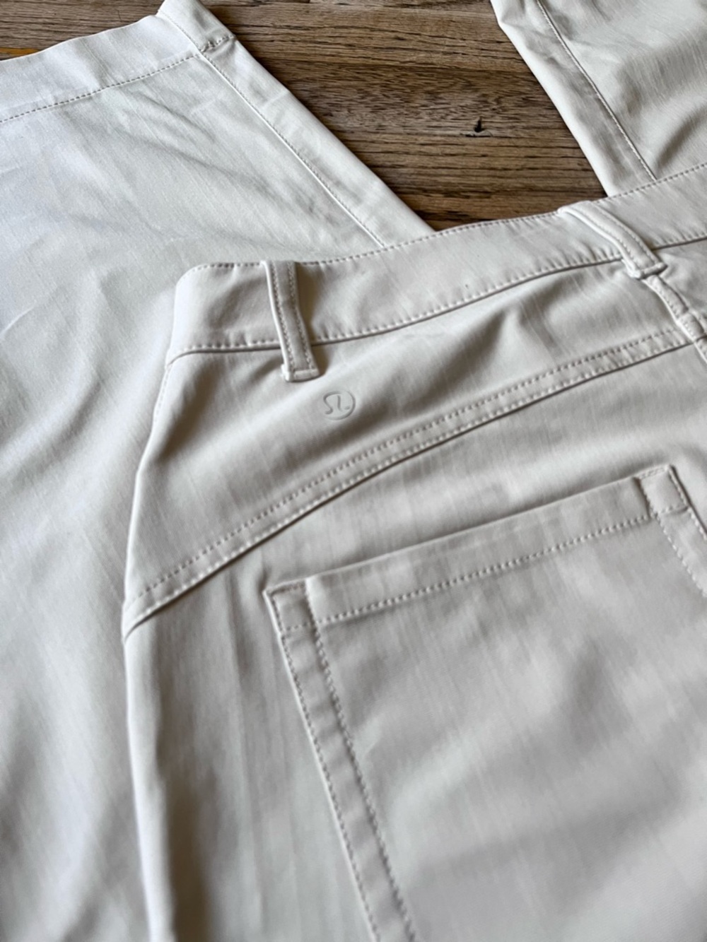 Lululemon pants - Picture 7 of 7